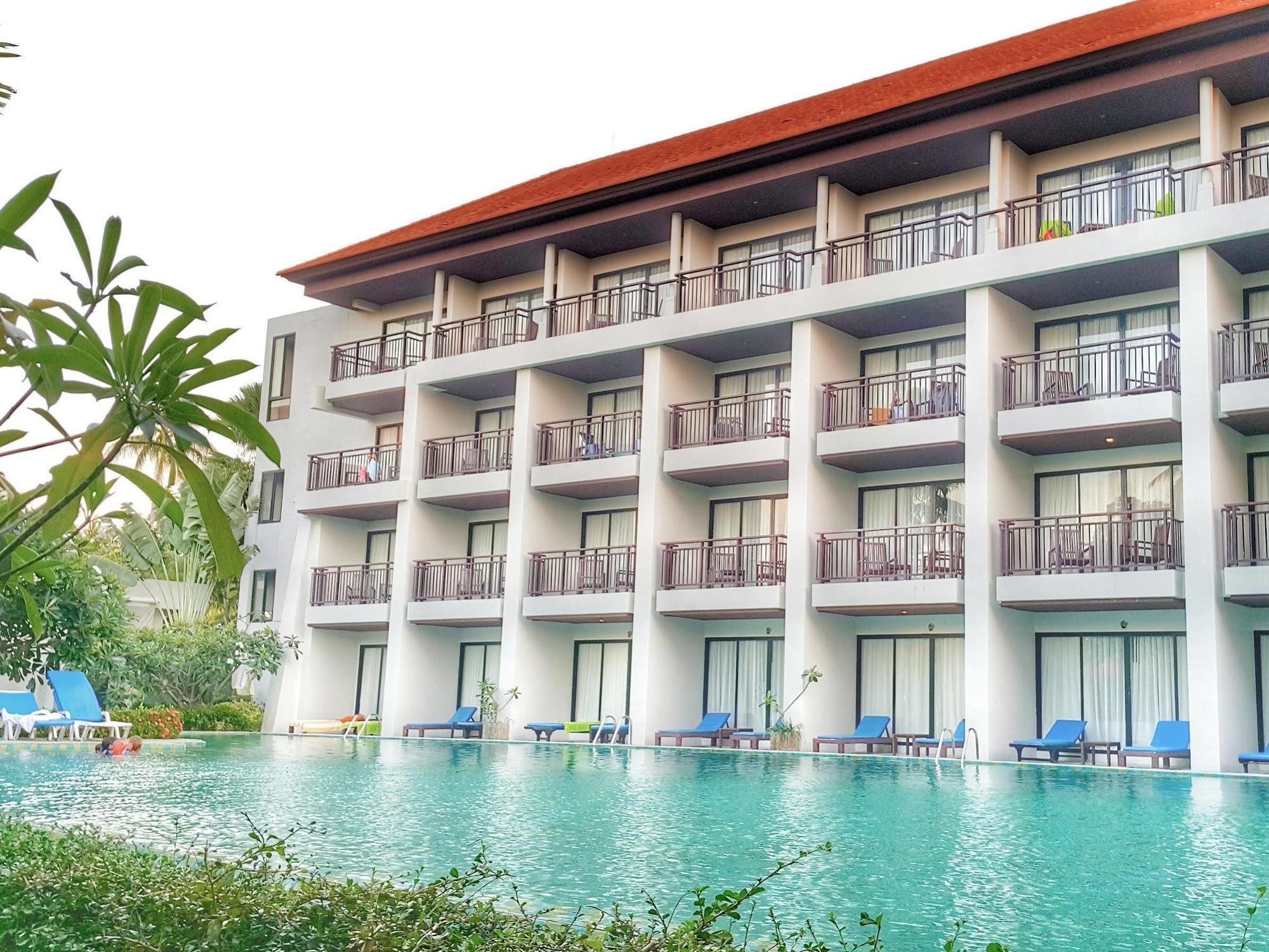 D Varee Mai Khao Beach Luaran gambar